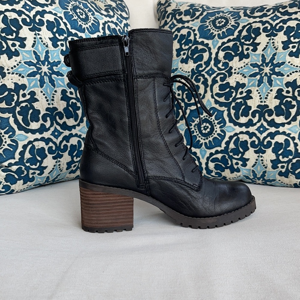 Lucky Brand Leather Side Zip Boots - NWOT - Picture 5 of 8